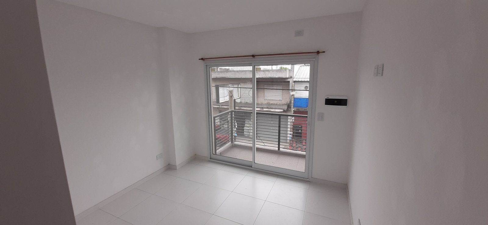 Excelente Departamento sobre 844 - Villa La Florida - 