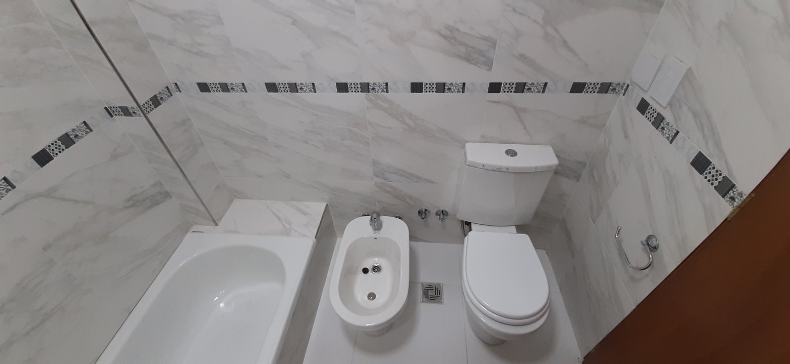 Excelente Departamento sobre 844 - Villa La Florida - 