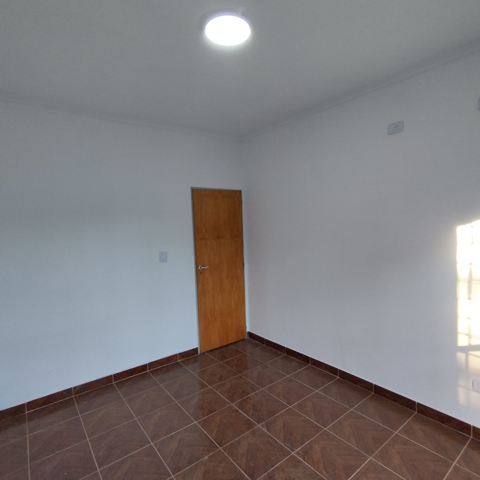 DEPARTAMENTO A MTS DE 844