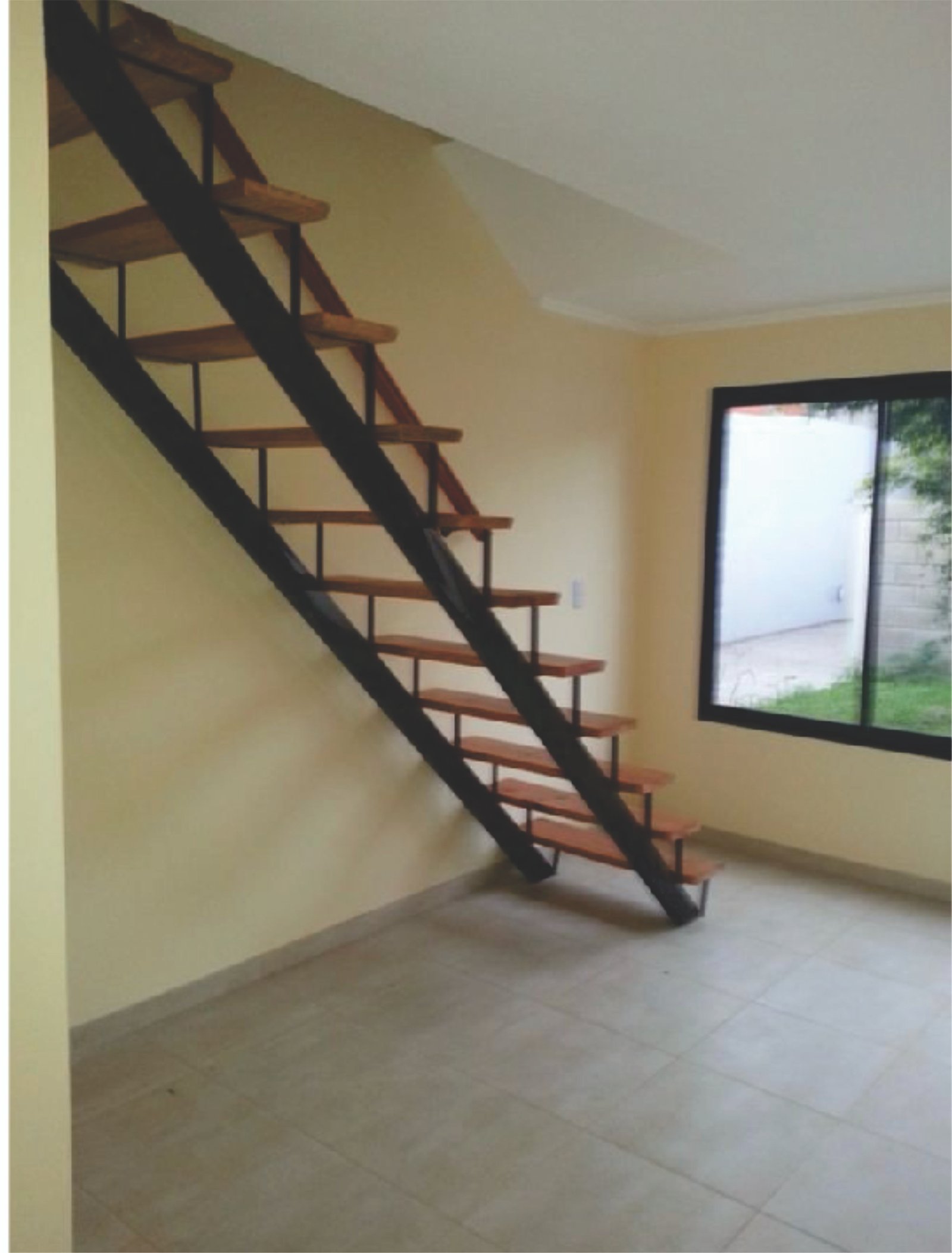 DUPLEX sobre Hacha al 300 en Quilmes Oeste