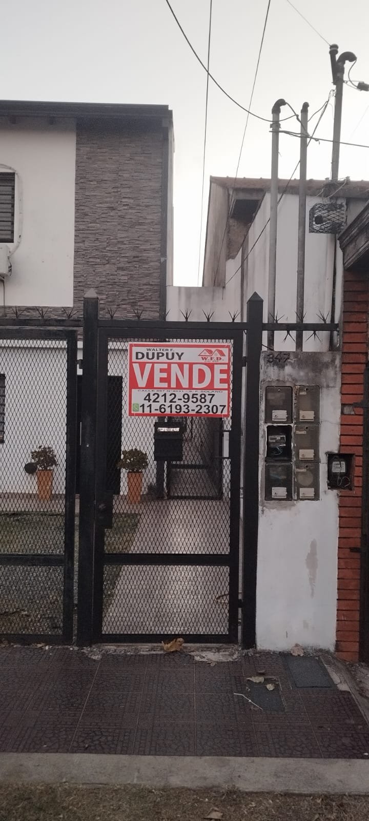 DUPLEX sobre Hacha al 300 en Quilmes Oeste