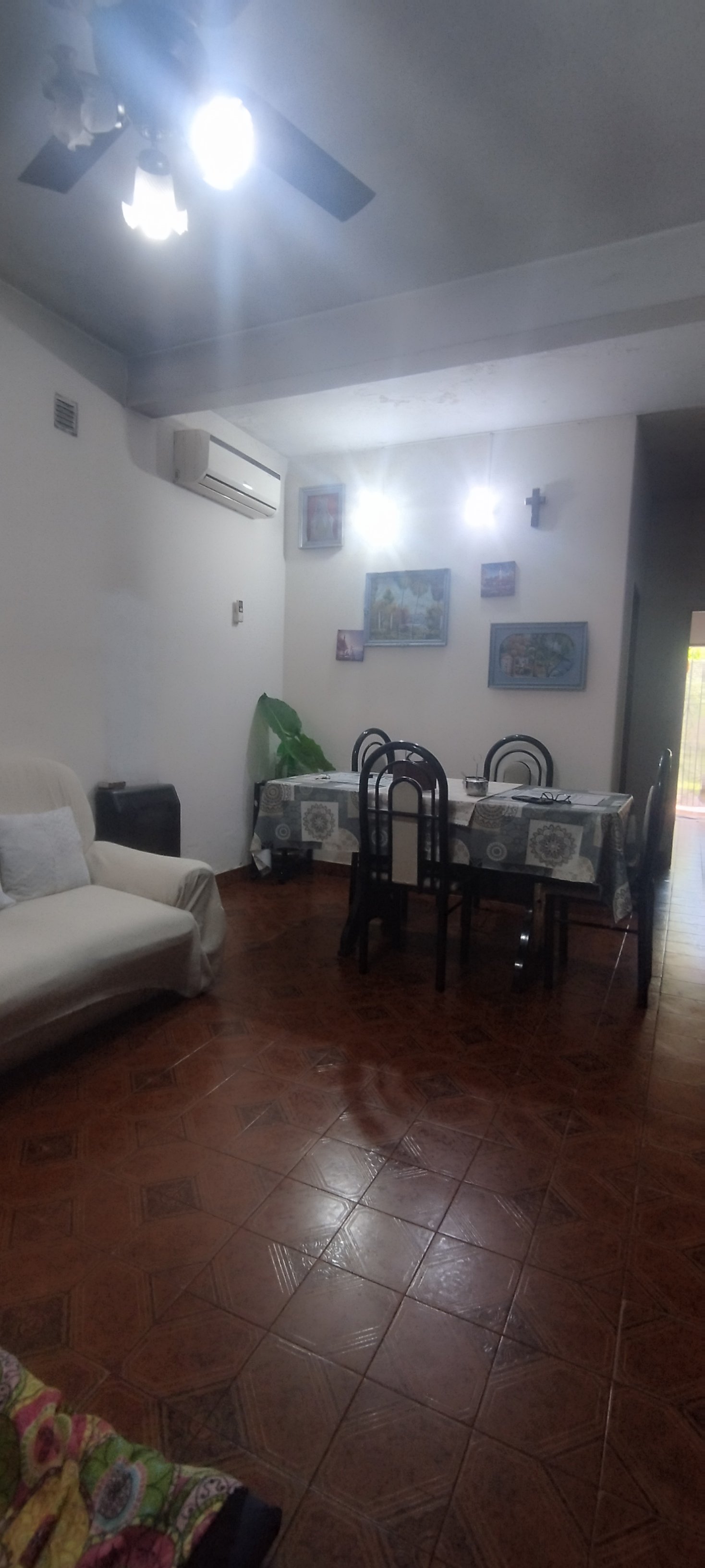 CASA sobre 842 al 2300